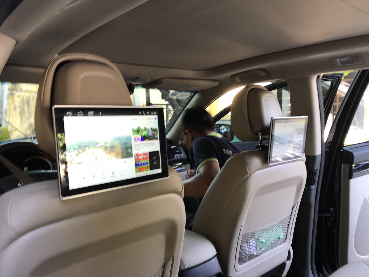 Màn hình gối đầu Android cho Kia Sorento